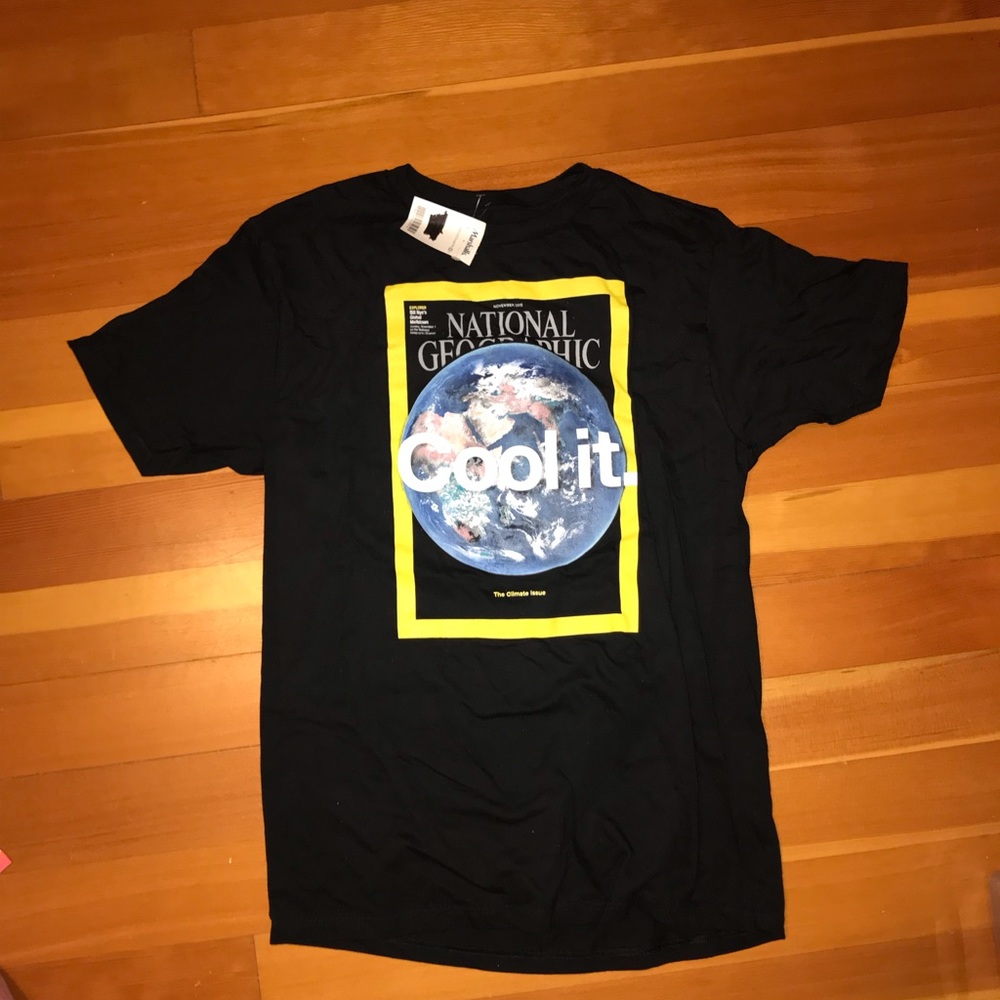 NWT National Geographic Climate Change “Cool It” Cover Tee